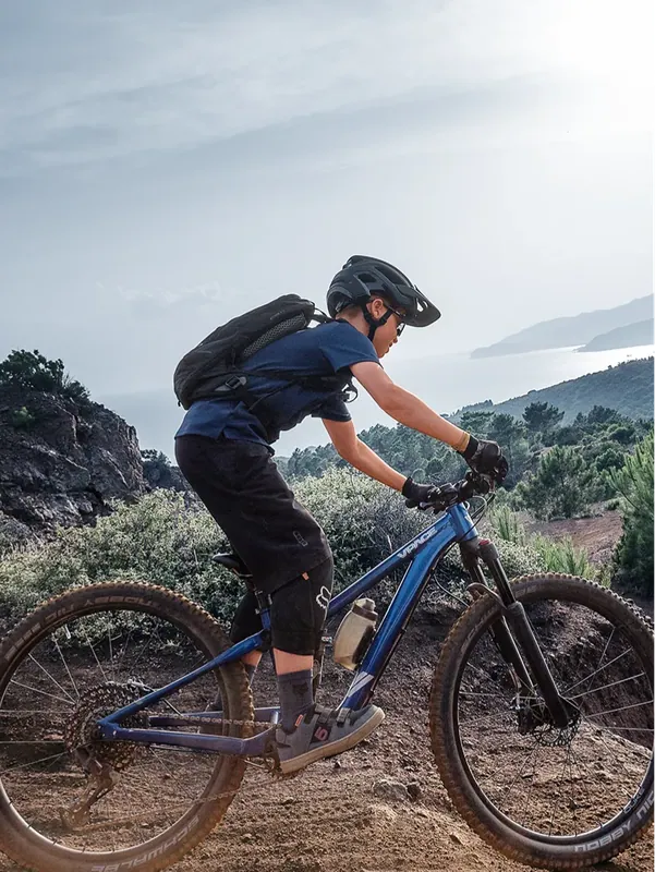 deuter Attack 8 JR — lifestyle 7