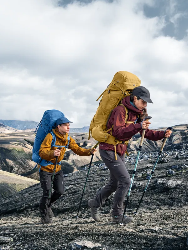 deuter Aircontact Core 50+10 — lifestyle 4